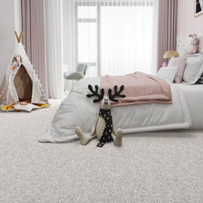 soft shag carpets in a kids' bedroom